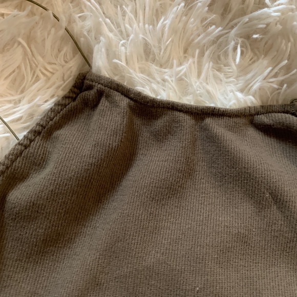 NWOT Brandy Melville Crop Top - Picture 3 of 6